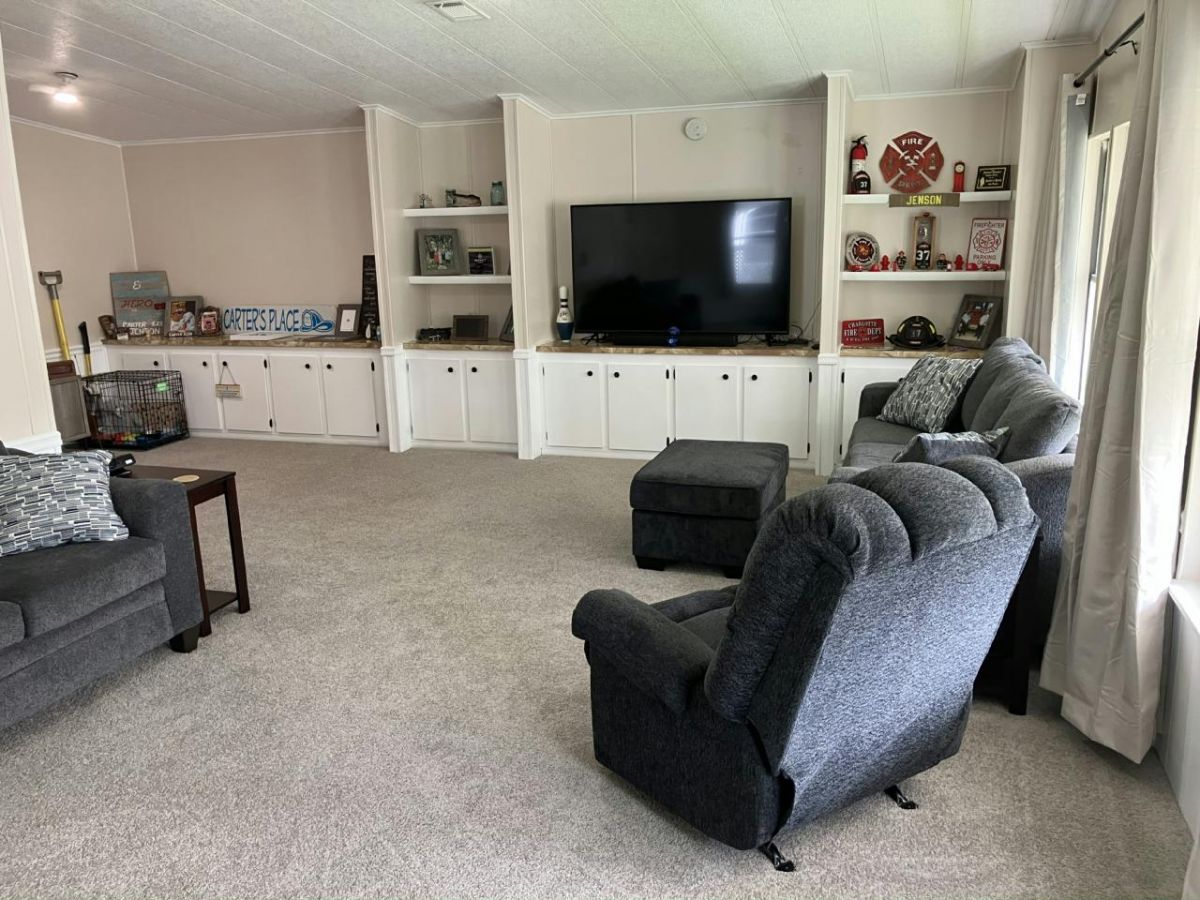 2107 ROYAL TROON CT.