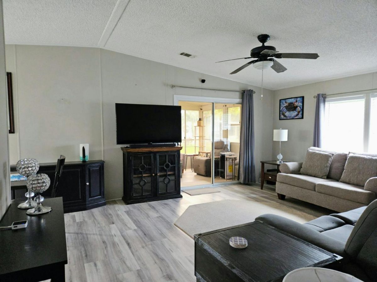 4571 SE COTTONWOOD TERR