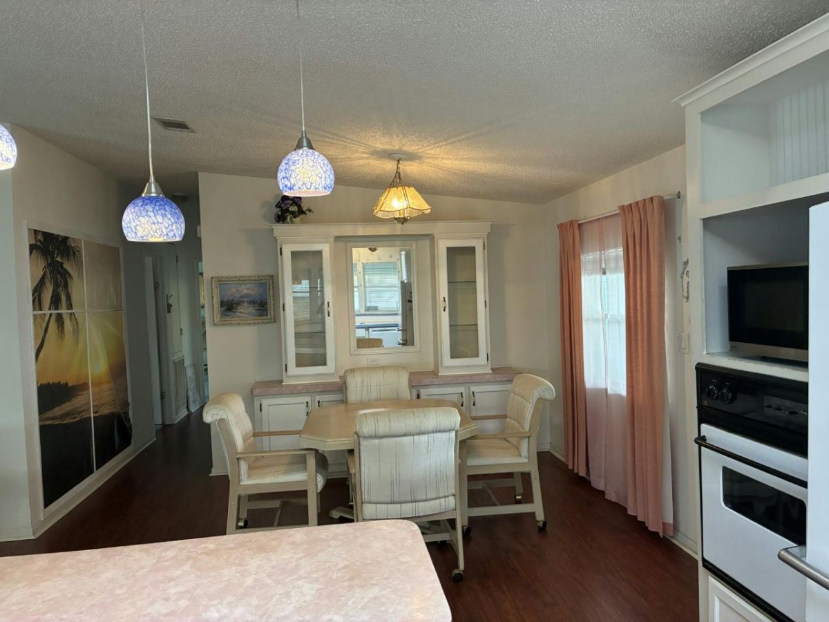 2613 MACON CIRCLE #228