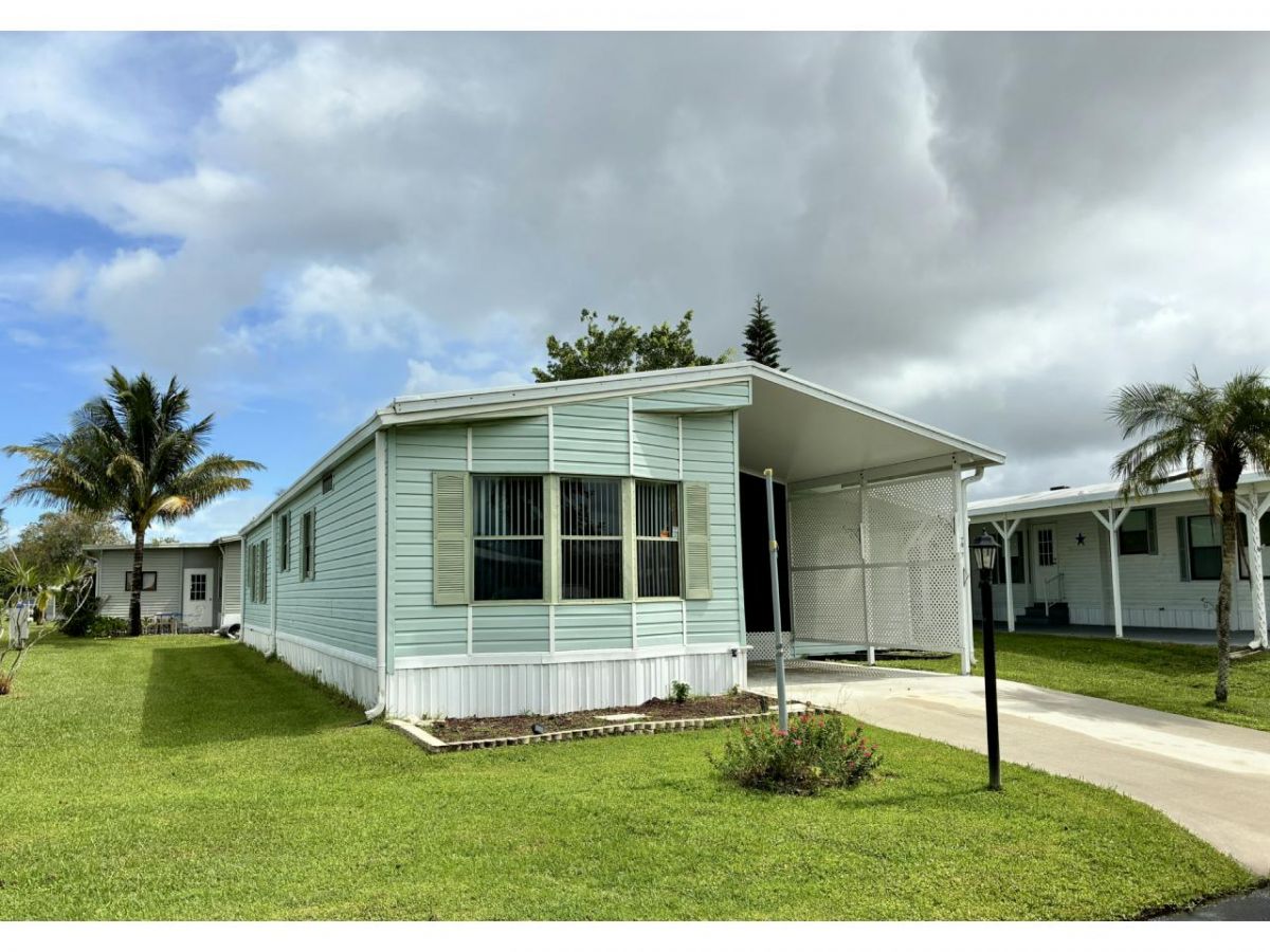 7067 SE ROSEWOOD LANE