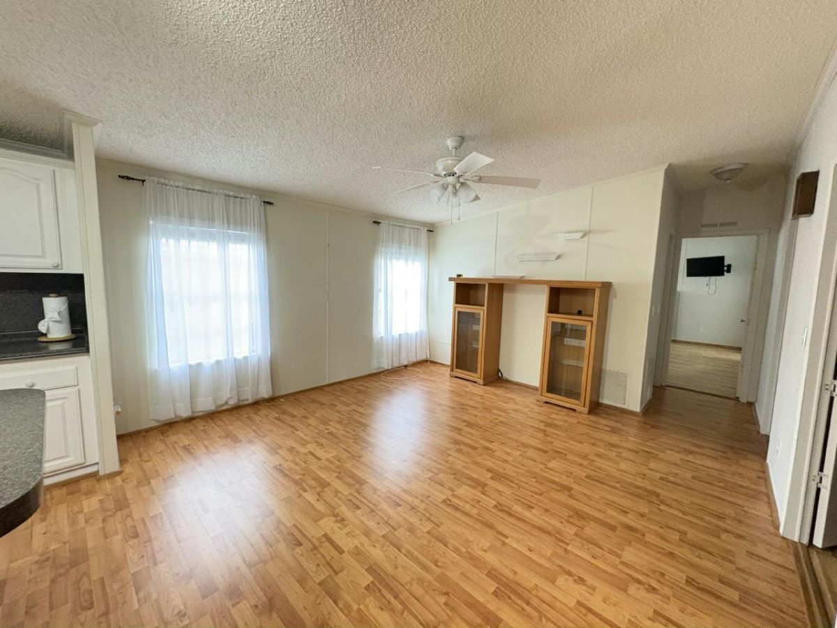 2433 Lakes of Melbourne Dr