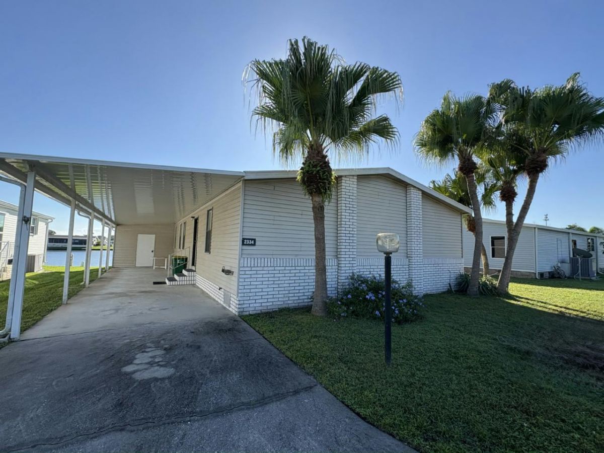 2334 Lakes of Melbourne Drive