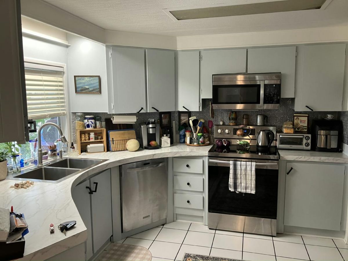 929 BUNKER HILL DR, #7