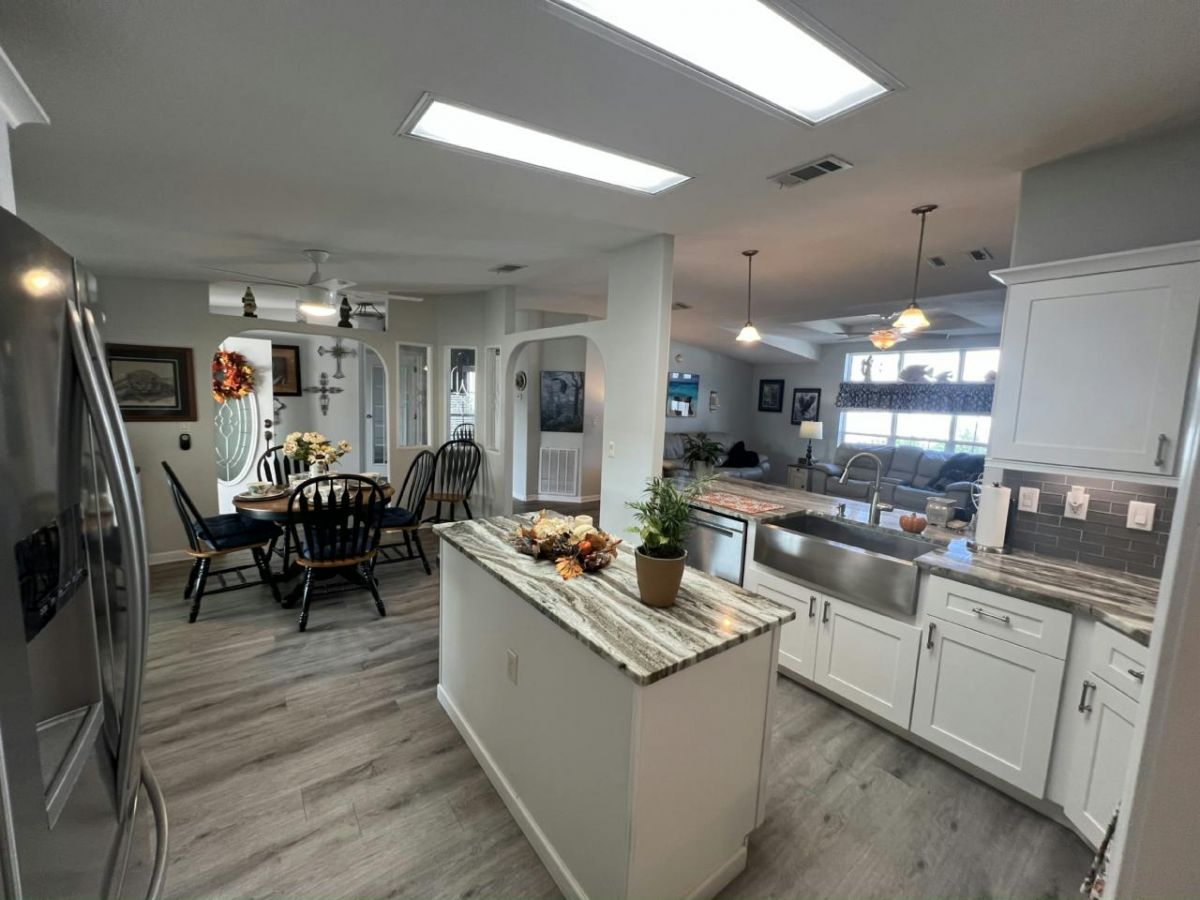 3009 Lemon Terrace Dr