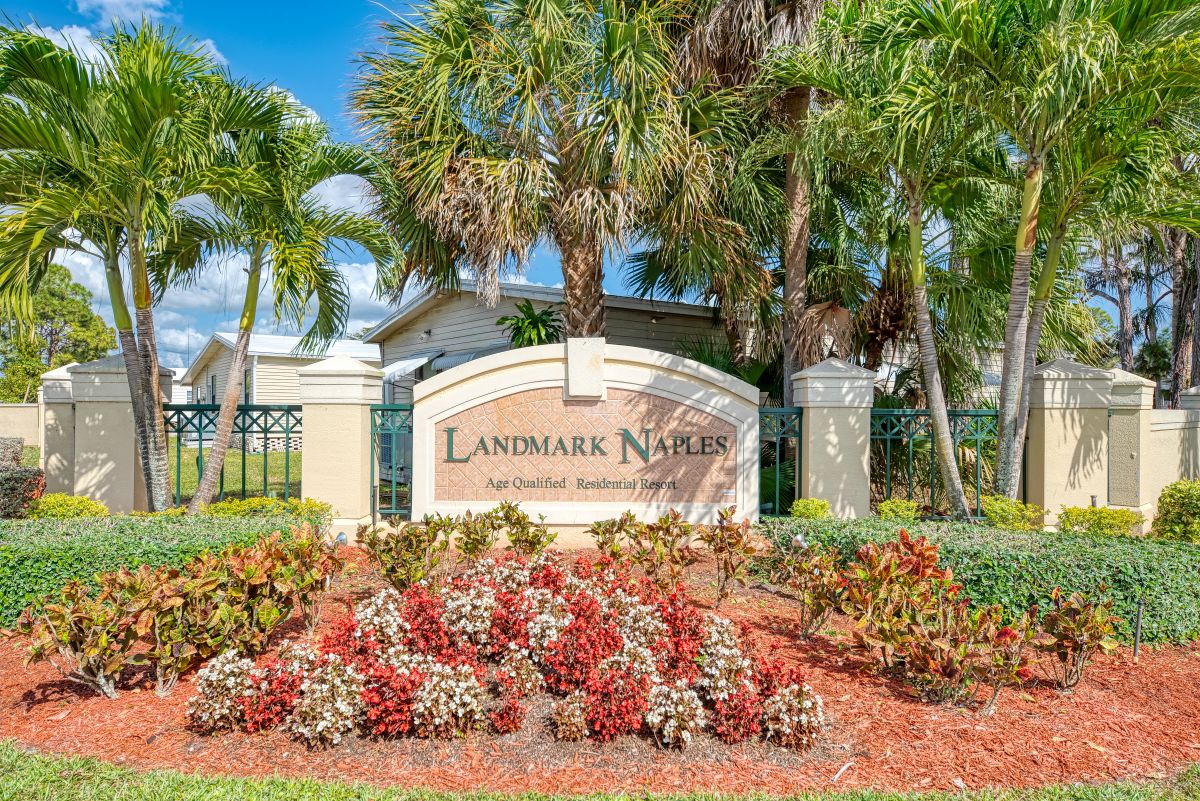 Landmark Naples Hometown America