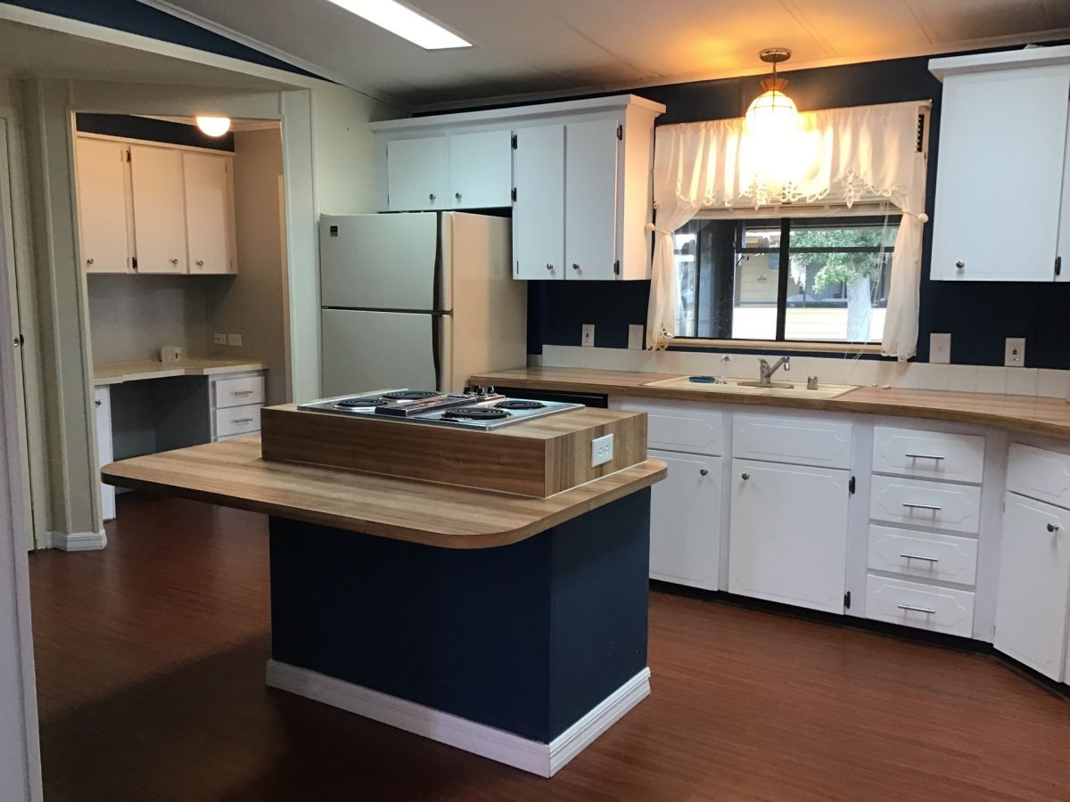 1305 Calle Bonita Dr.