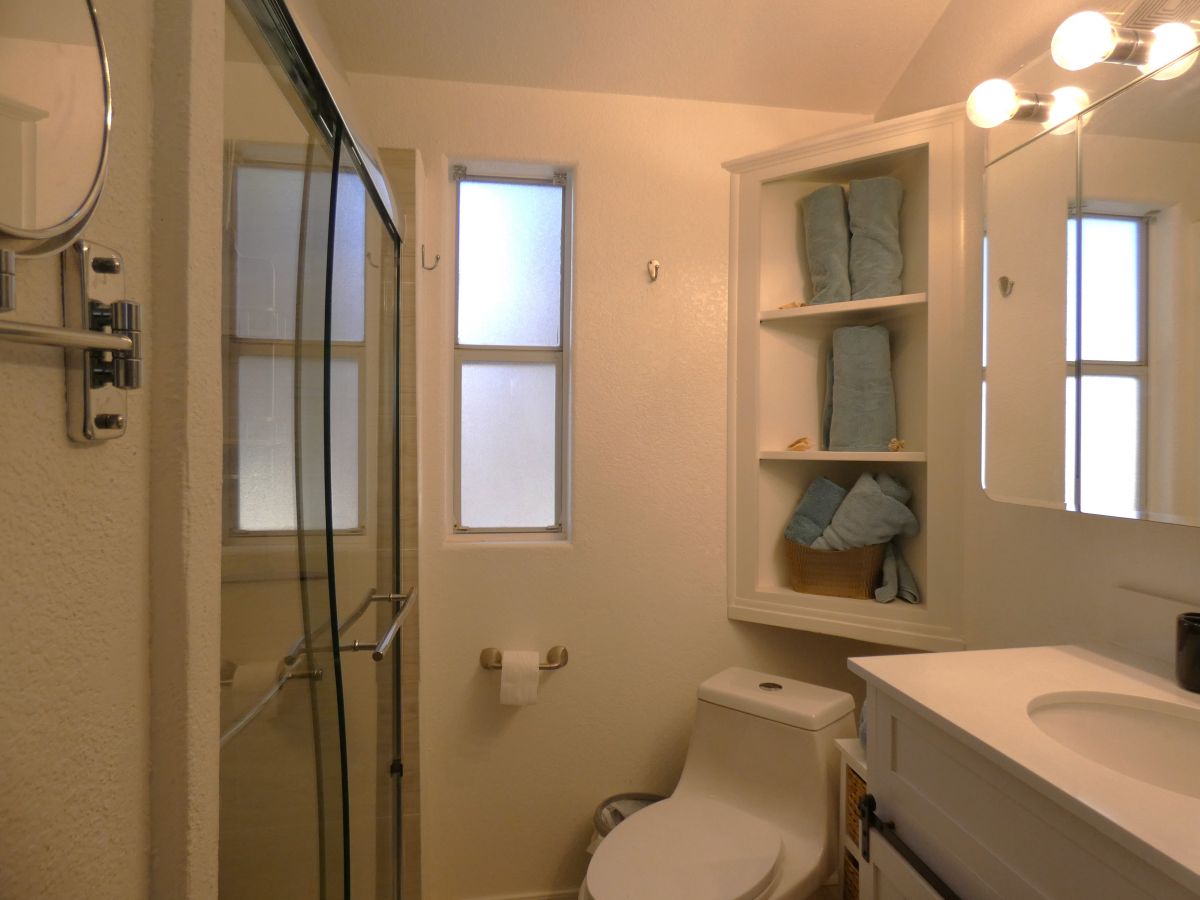 1110 North Henness Rd 128