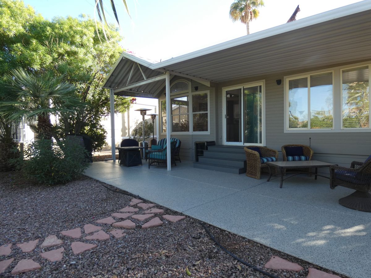 1110 North Henness Rd 128