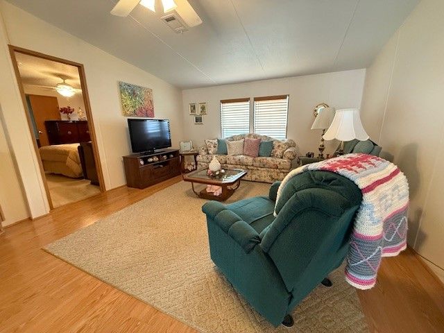 114 Winterdale Dr. S