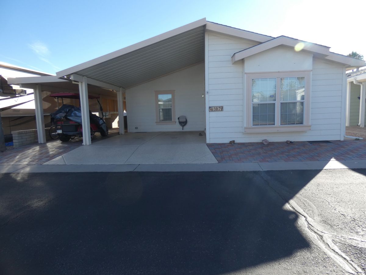 1110 North Henness Rd 1679