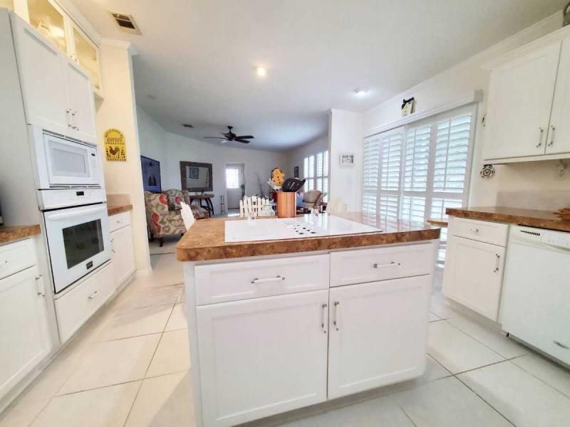 27110 Jones Loop Road, 267