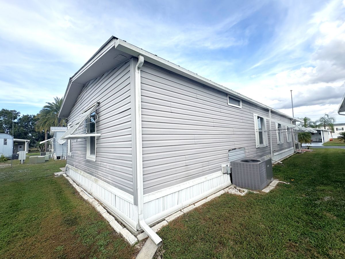 2552 NE Turner Ave #0056