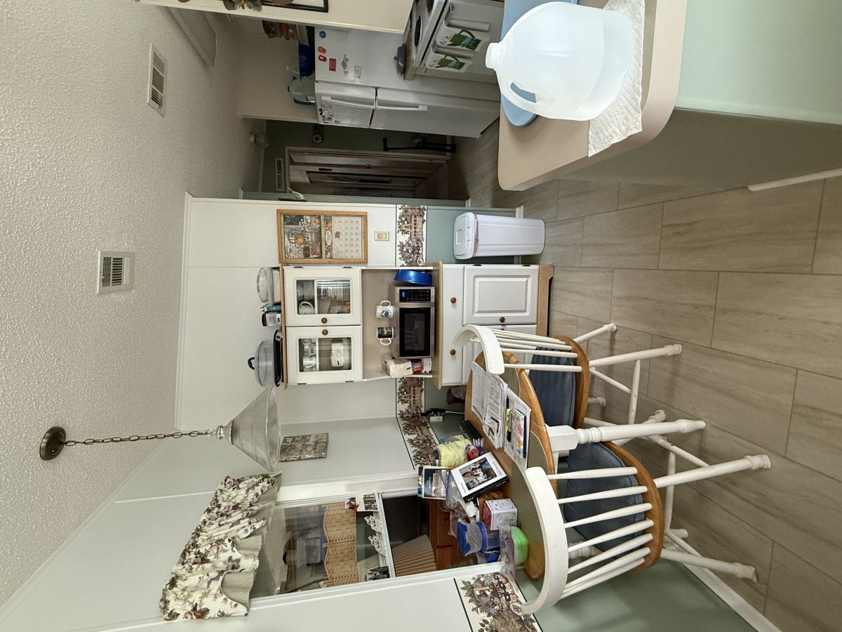 27 Great White Drive