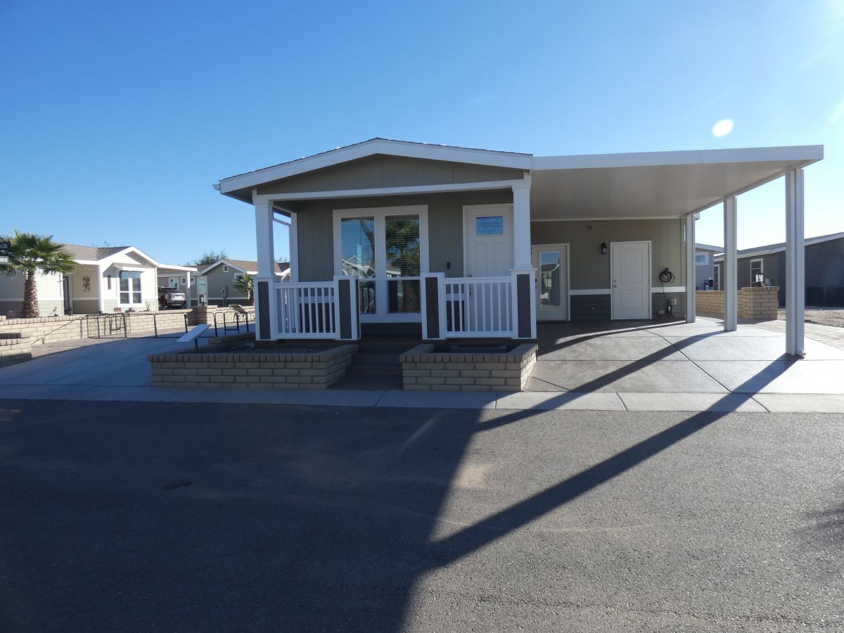 1110 North Henness Rd 2303