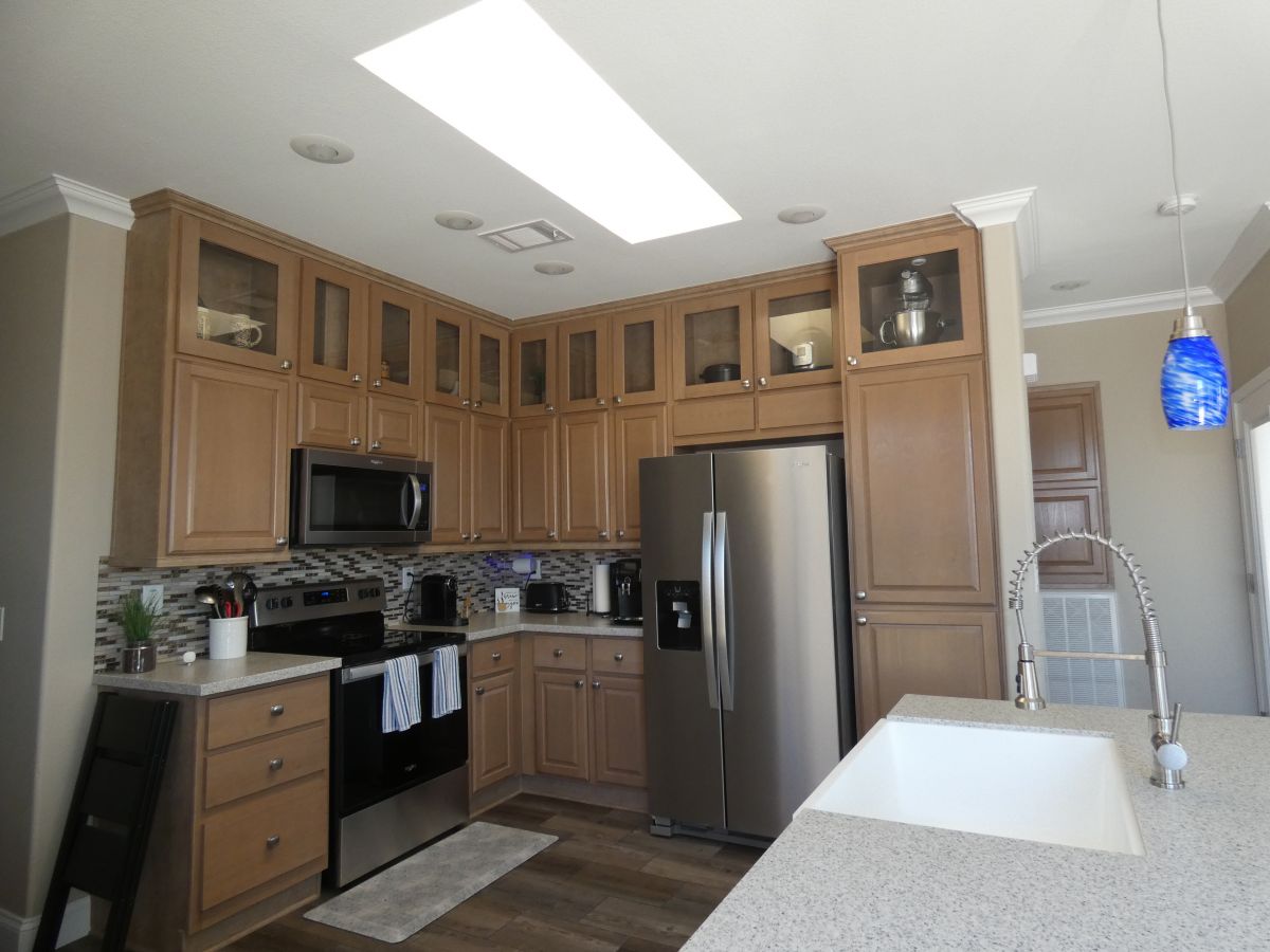 1110 North Henness Rd 2303