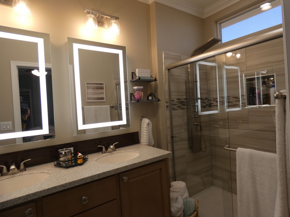 1110 North Henness Rd 2303