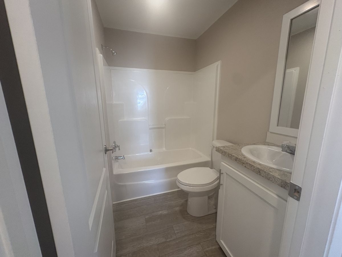 2552 NE Turner Ave #0080