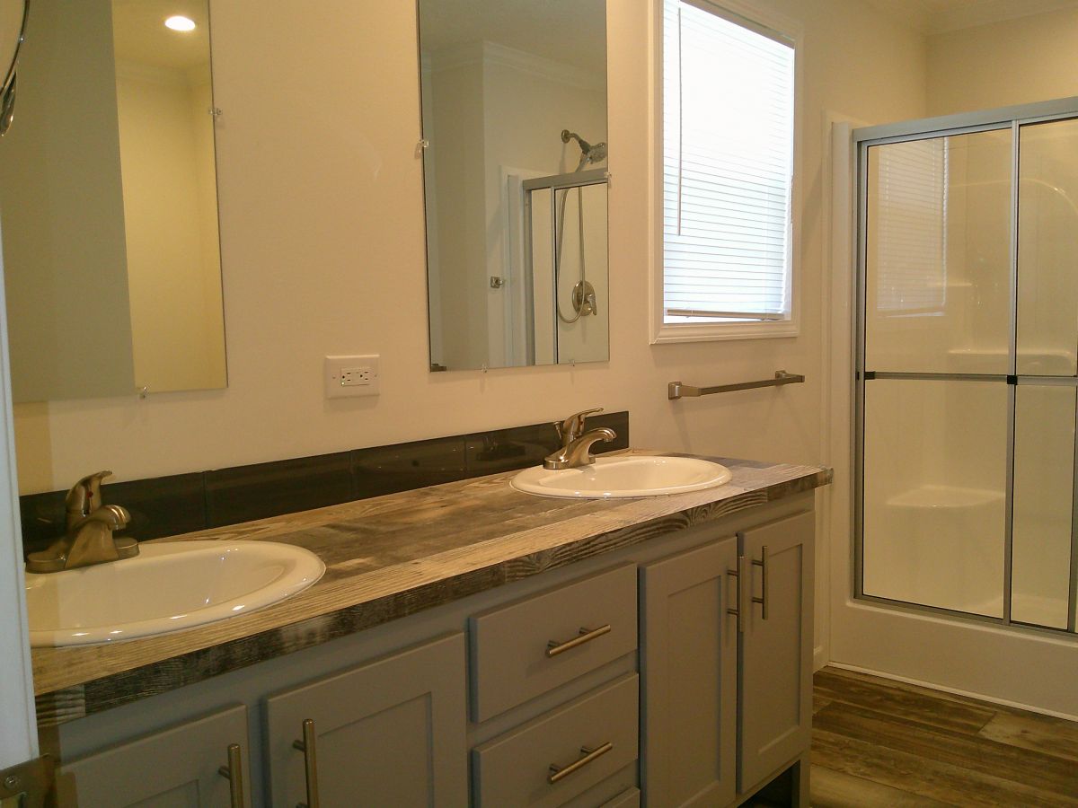 409 Constitution Avenue