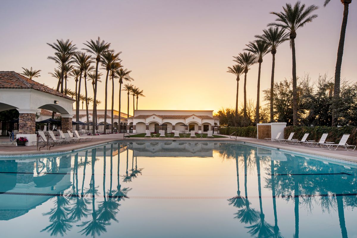 1110 North Henness Rd 302