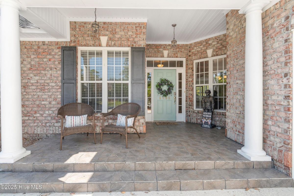 3785 Club Cottage Drive