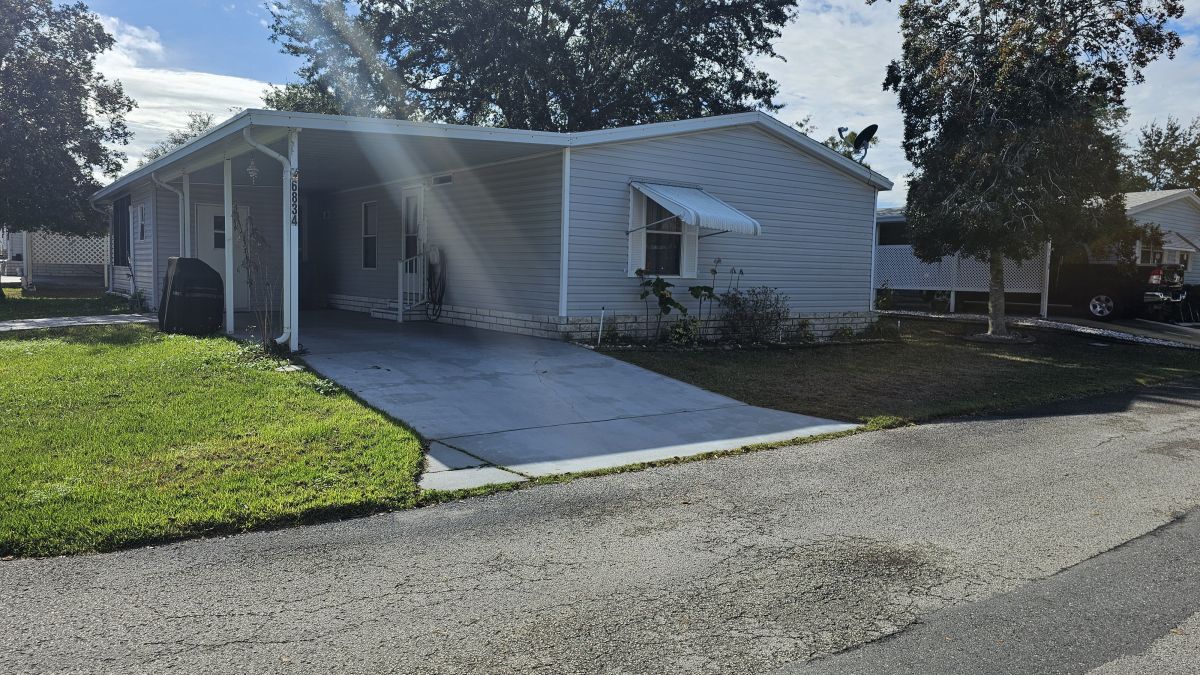 6834 W Rushport Lane