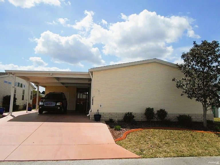 4033 Russian Olive Ln