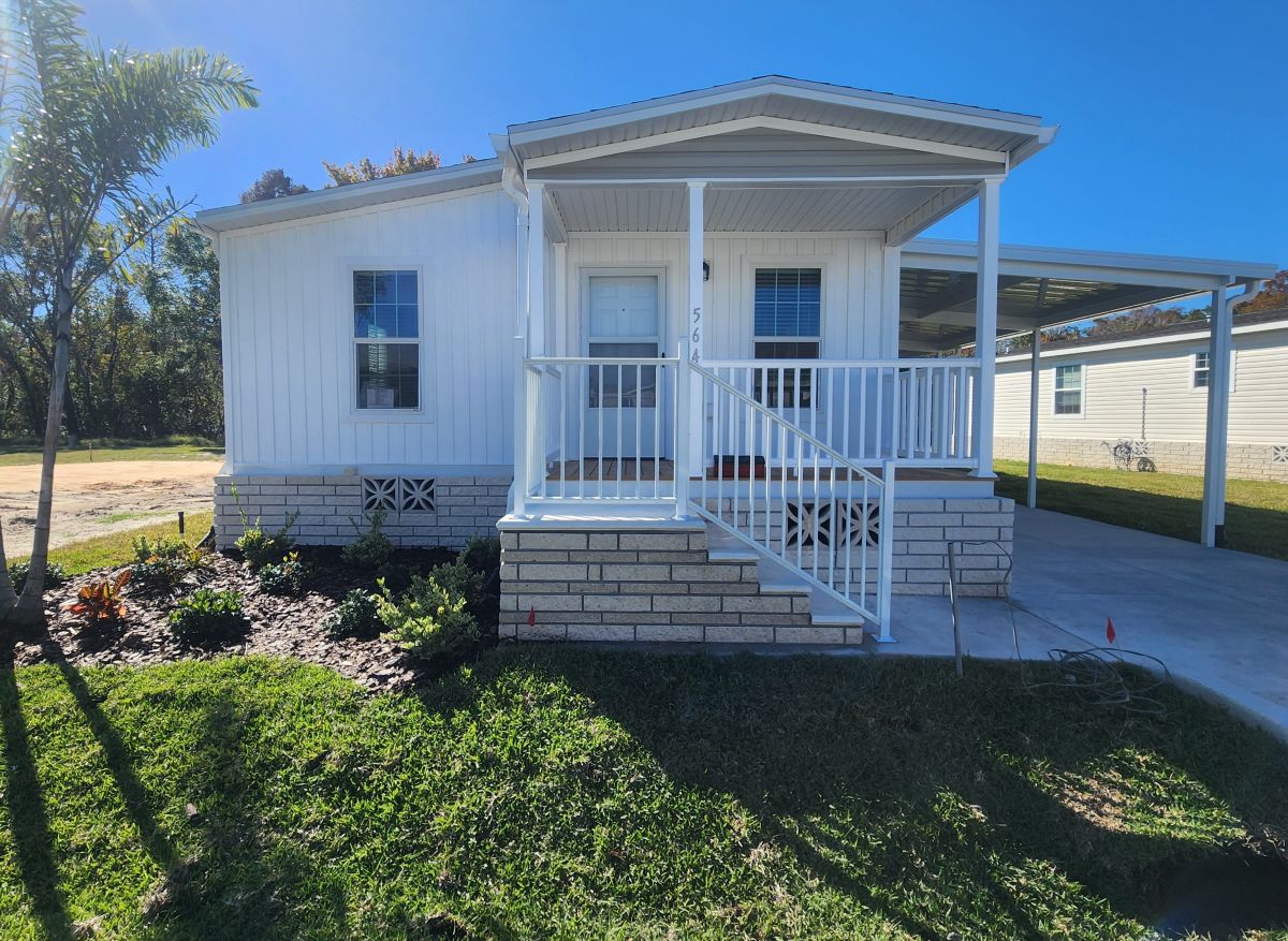 3000 US HWY 17/92 W LOT #564