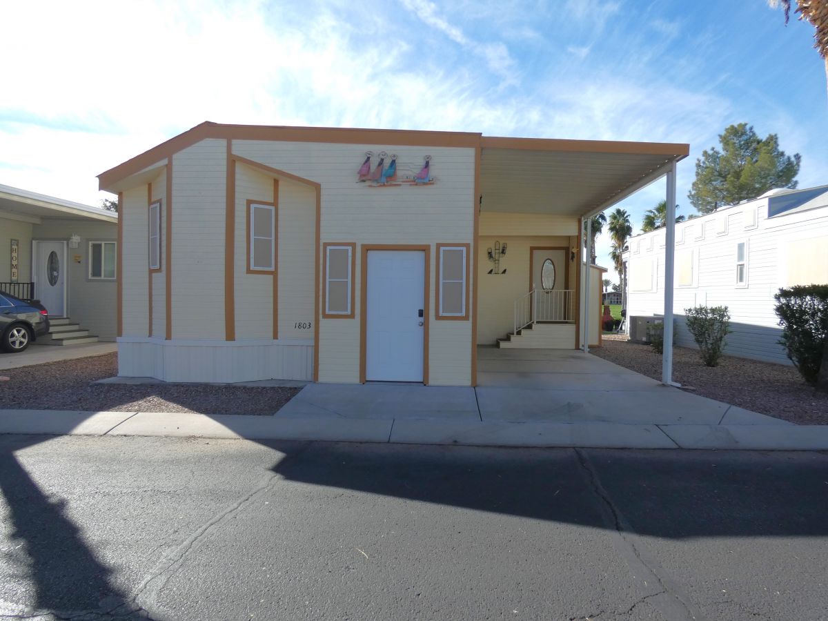 1110 North Henness Rd 1803