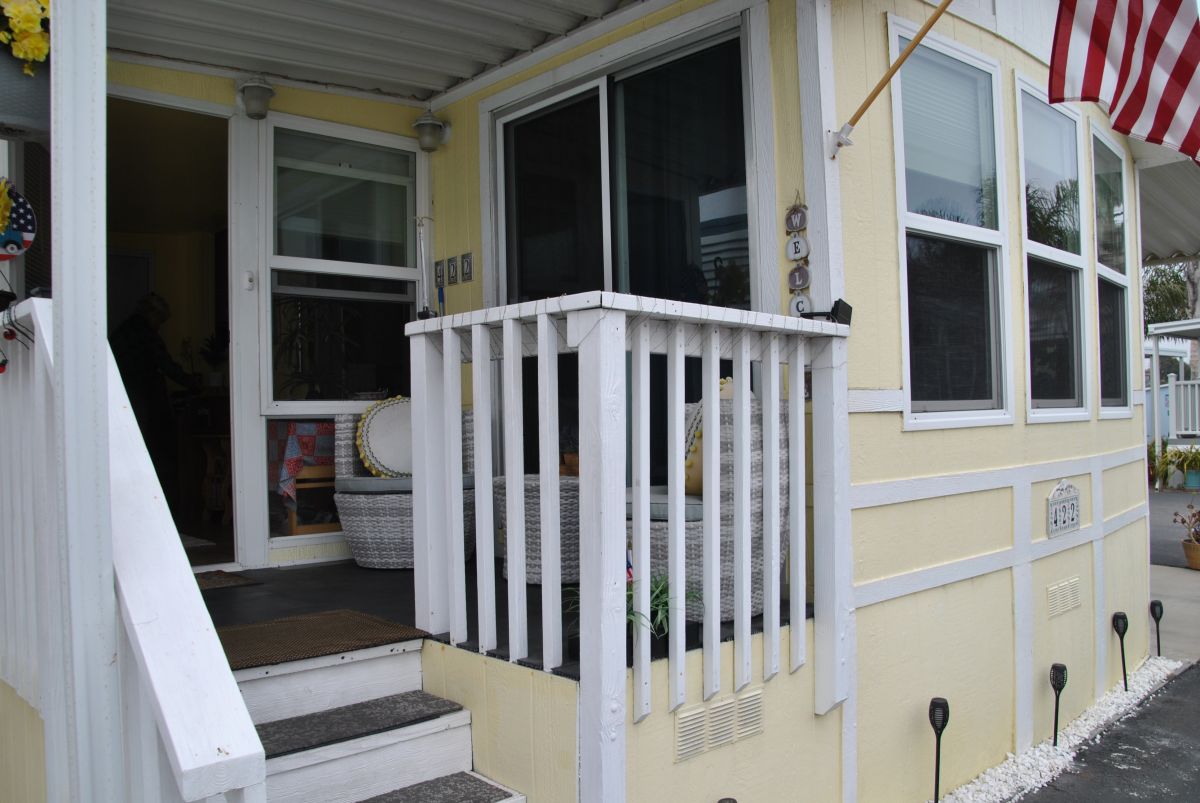 200 Dolliver St. Site #422