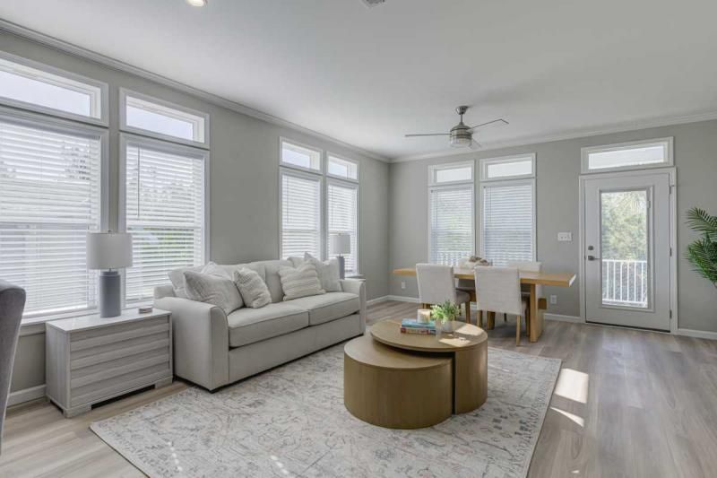 701 Aqui Esta Dr #109