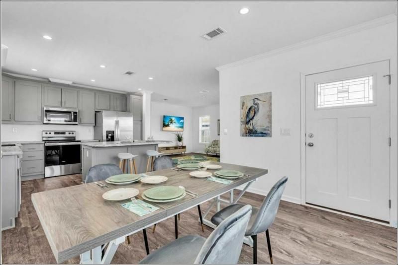 1701 W. Commerce Ave. Lot 107