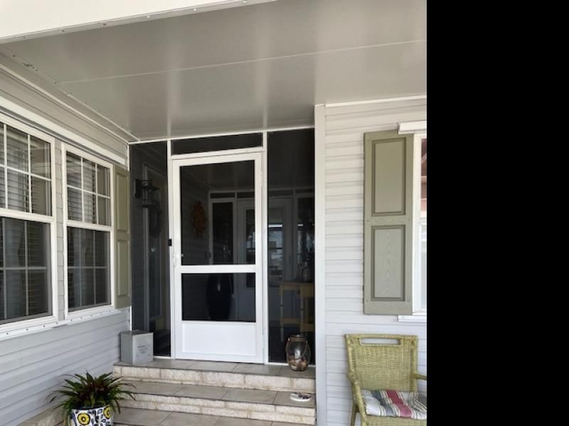 27110 Jones Loop, 183