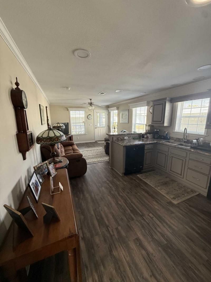 701 Aqui Esta Dr #105