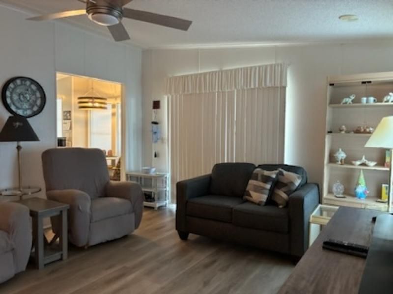 1701 W Commerce Ave #126