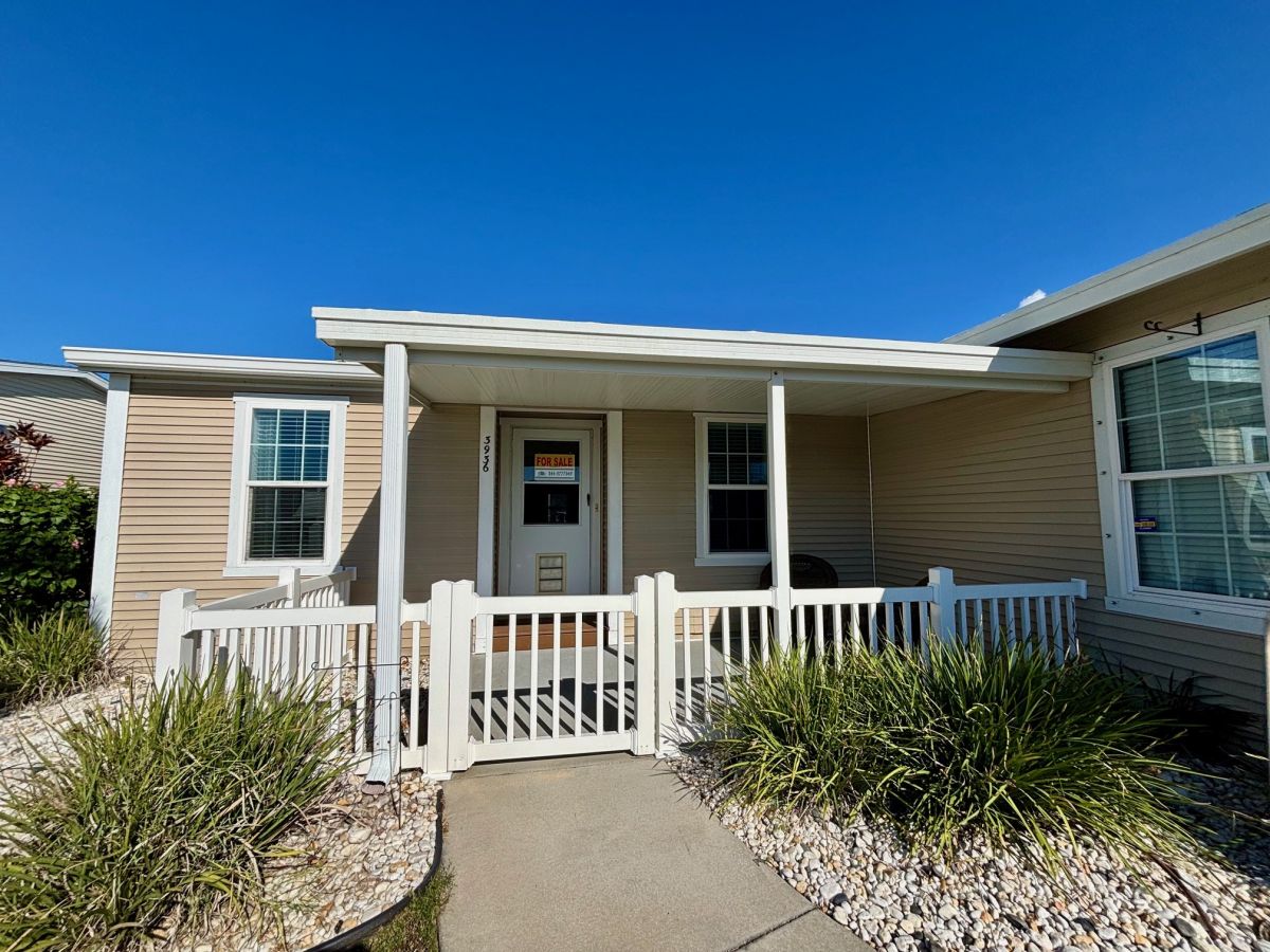 3936 MANATEE CLUB DRIVE