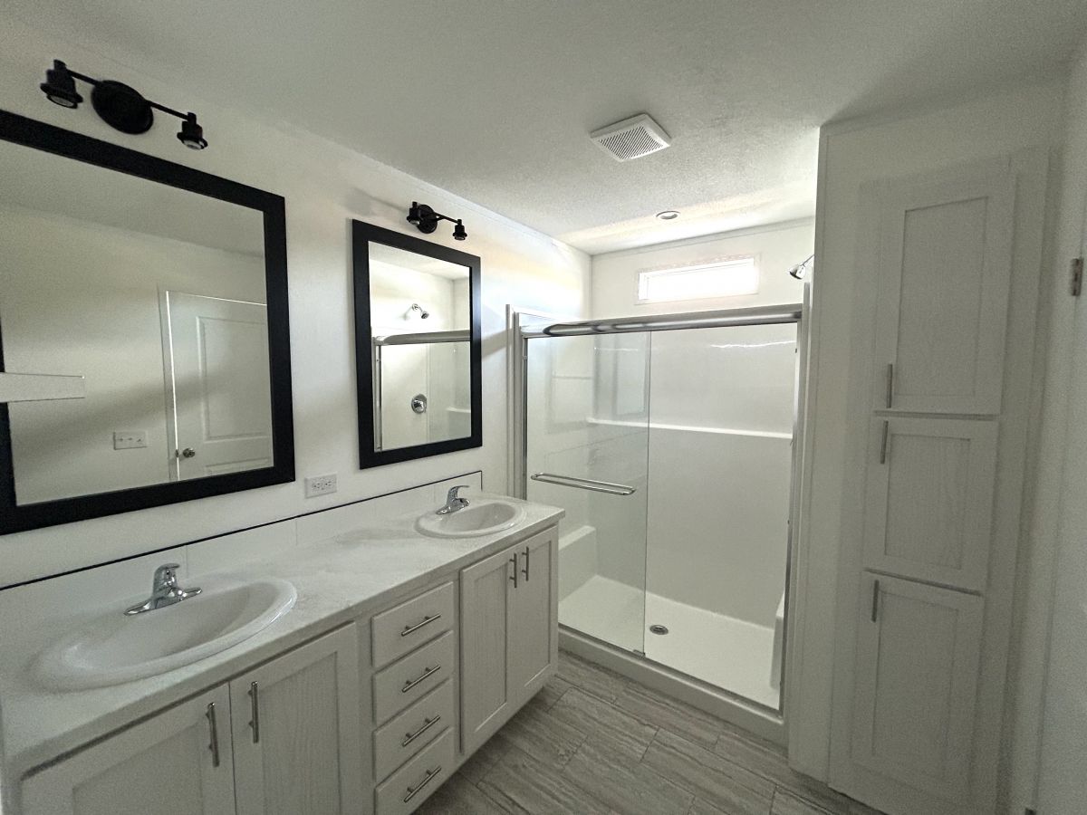 3000 US HWY 17/92 W LOT #549