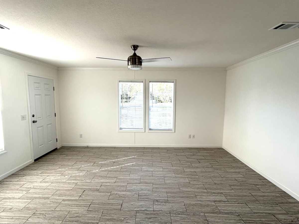 3000 US HWY 17/92 W LOT #549