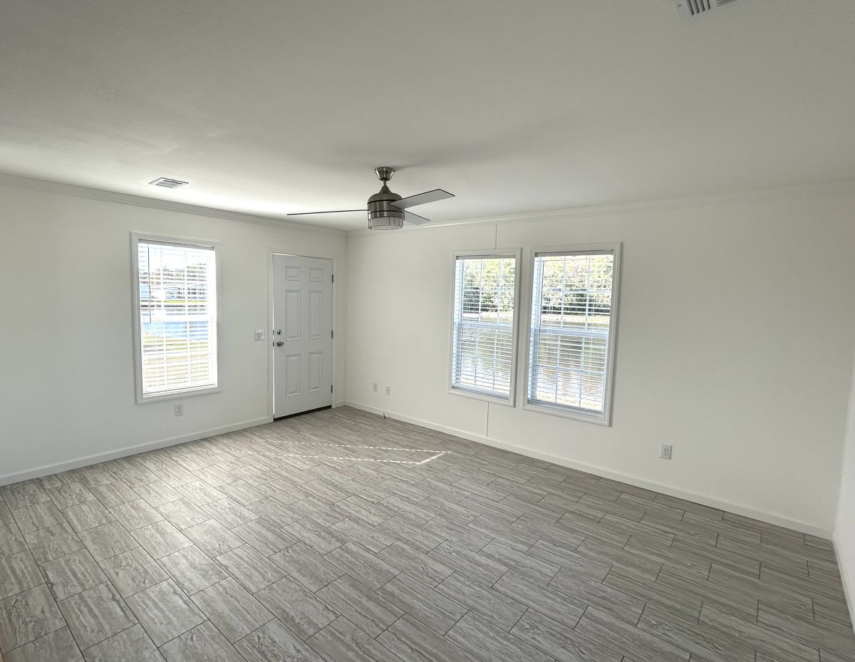 3000 US HWY 17/92 W LOT #550