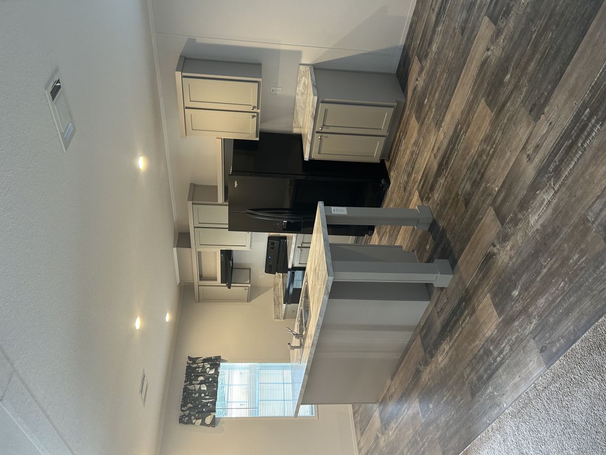 8880 SW 27th Ave #B055