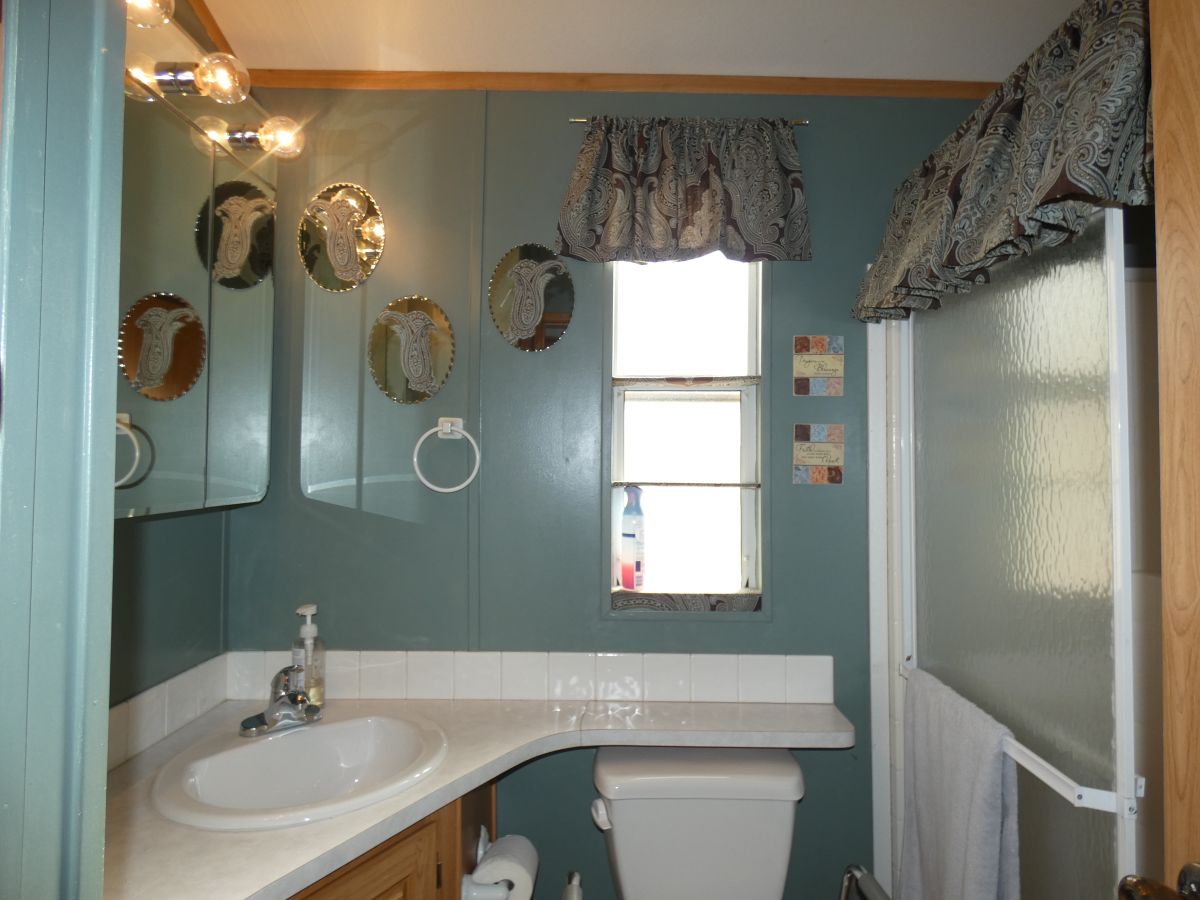 1110 North Henness Rd 137