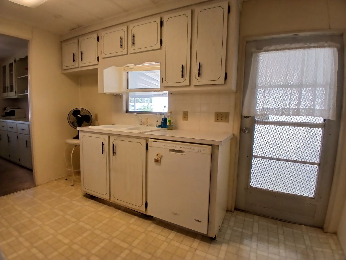 5227 11th Street Court W