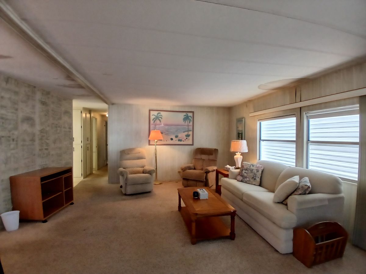 5227 11th Street Court W