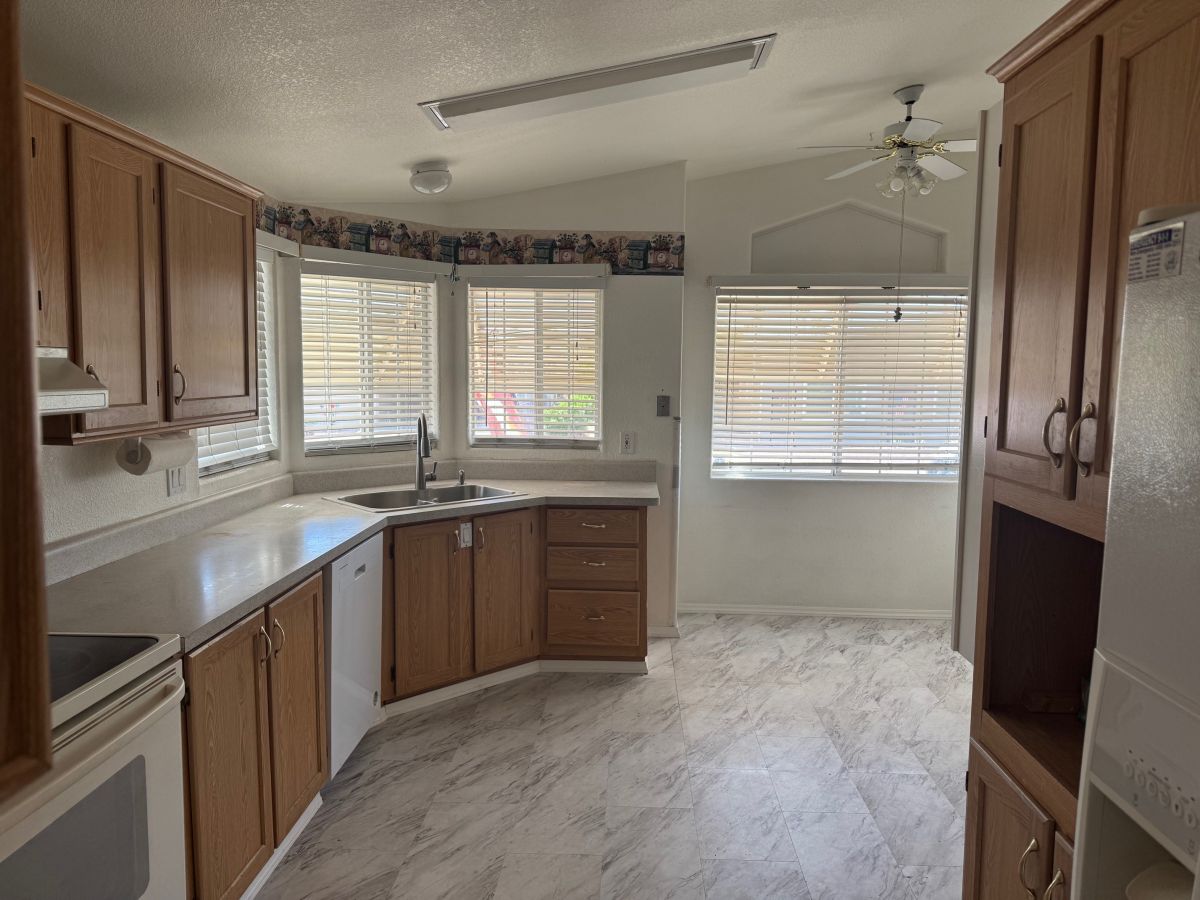 3104 E. BROADWAY, LOT #171