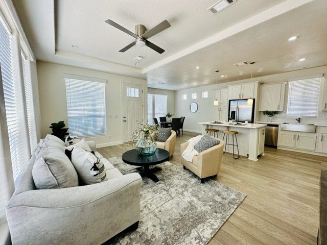 3300 E. Broadway Rd. #181