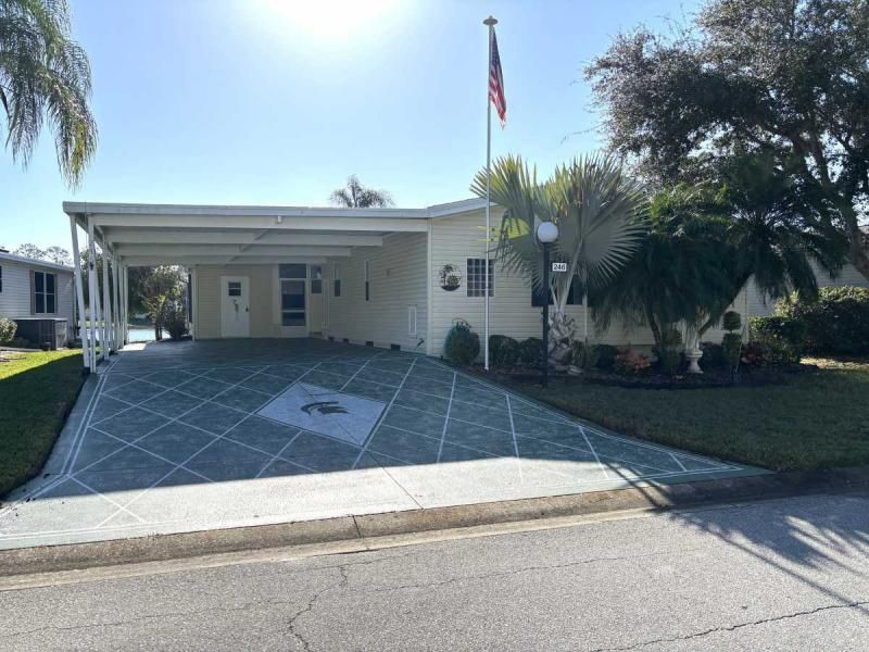 246 Blue Heron Lake Circle