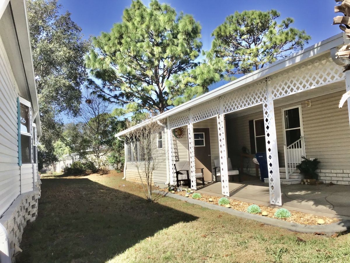 10320 S Cavendish Terrace