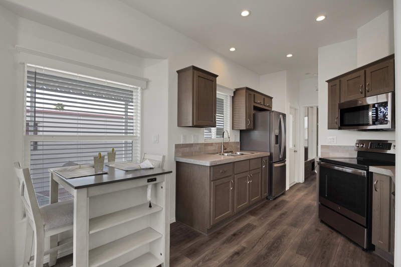 146 N. Merrill Rd. #007