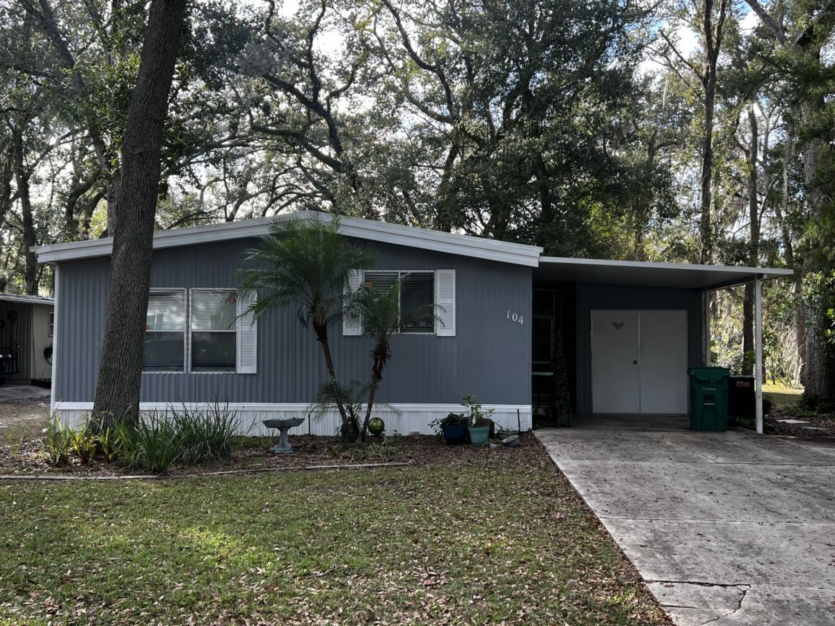 104 Magnolia Dr