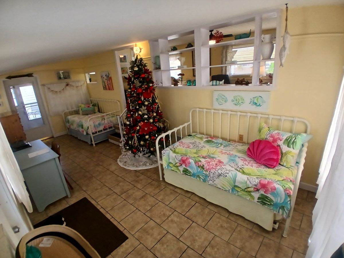 803 52nd Avenue Lane W