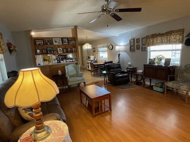 3300 E. Broadway Rd. #95